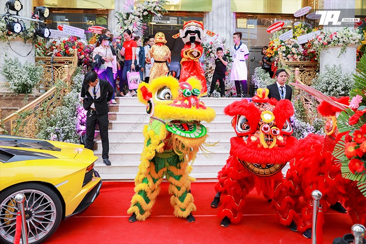 Performing Lion And Dragon Dance On Grand Opening