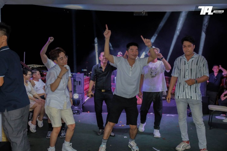 Gala Dinner Gogi and Sumo At Ninh Kieu Can Tho