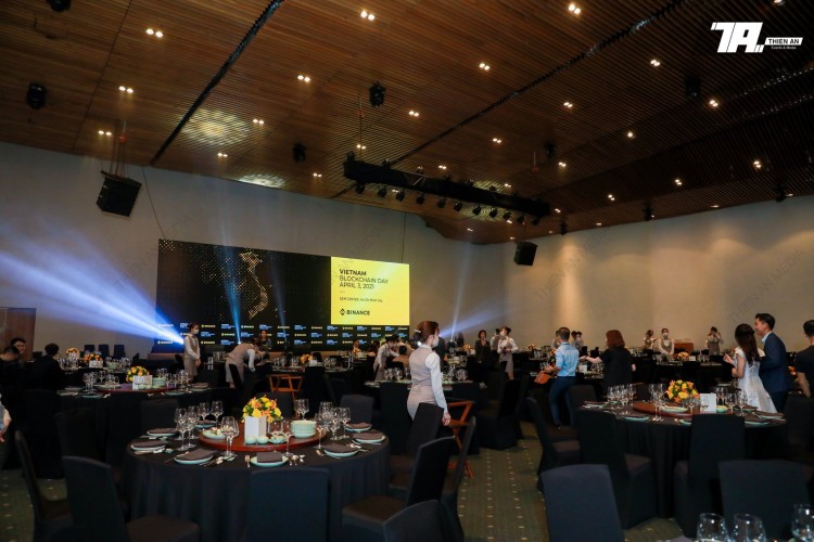 Binance - Vietnam Blockchain Day 2021