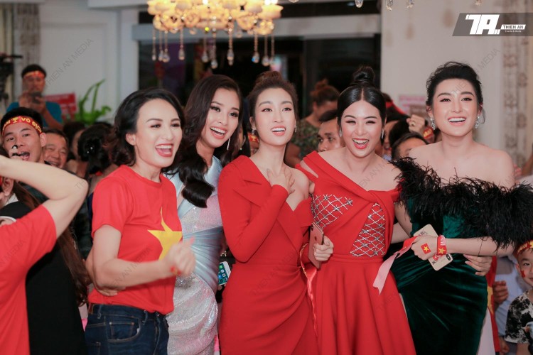 Organizing the Opening Ceremony of Mailisa Beauty Salon Binh Duong