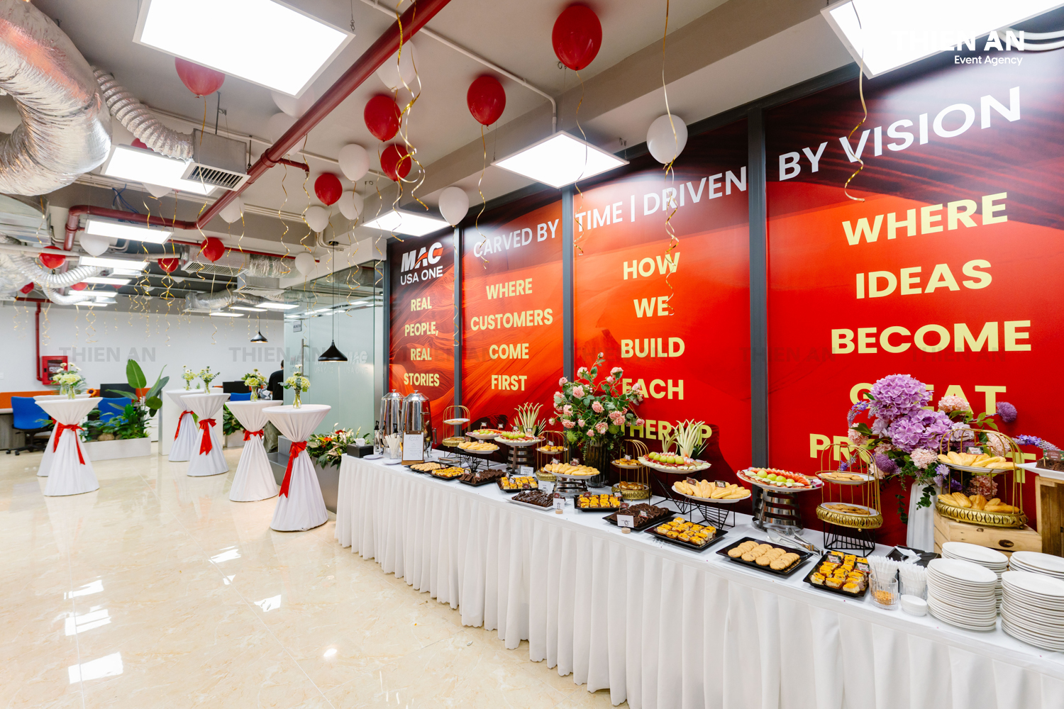 Grand Opening MAC USA ONE