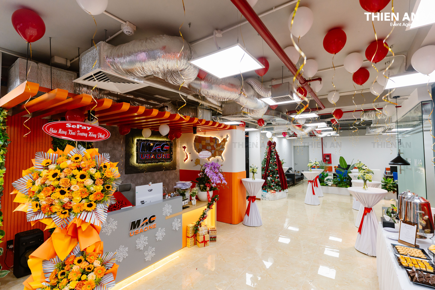 Grand Opening MAC USA ONE