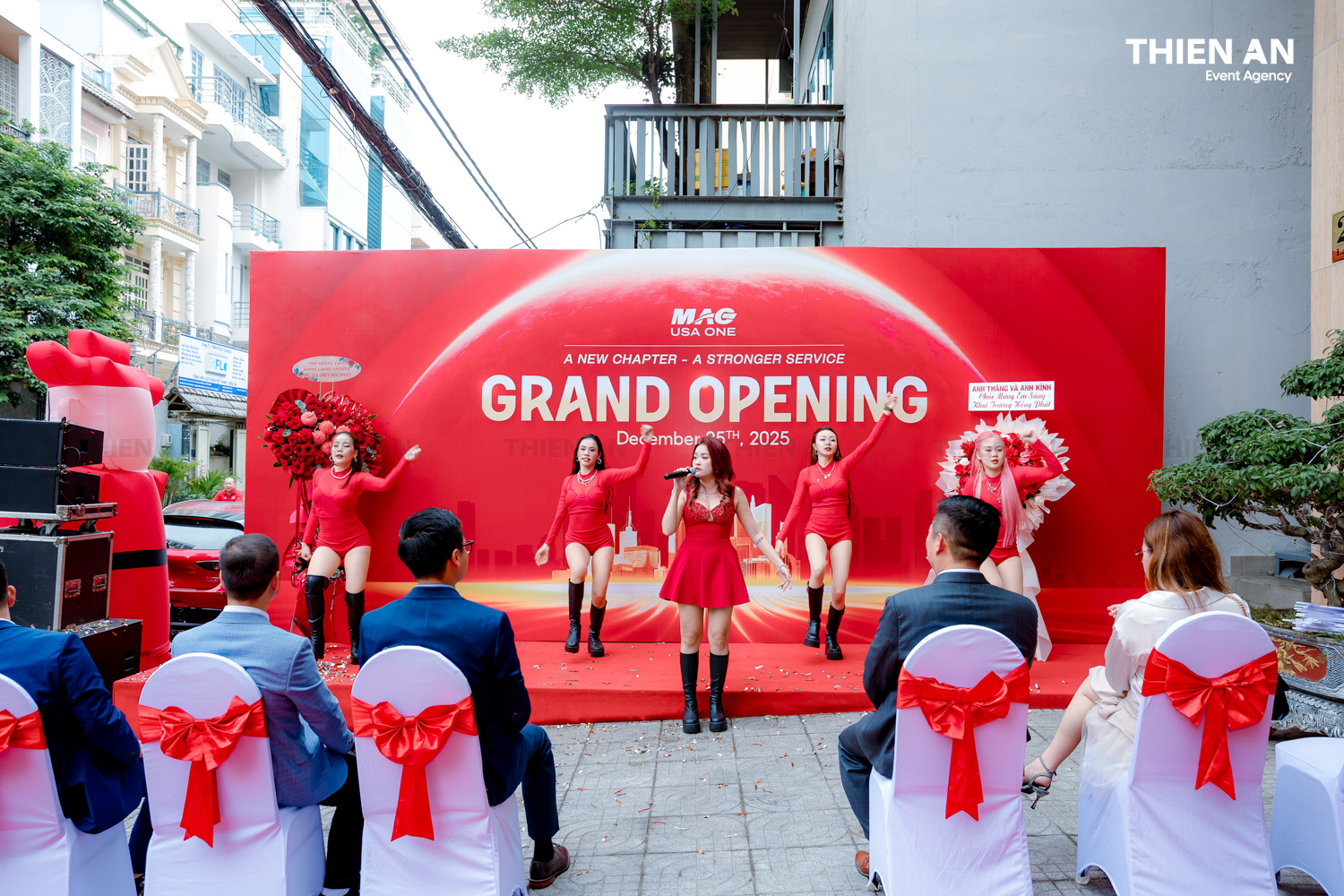 Grand Opening MAC USA ONE