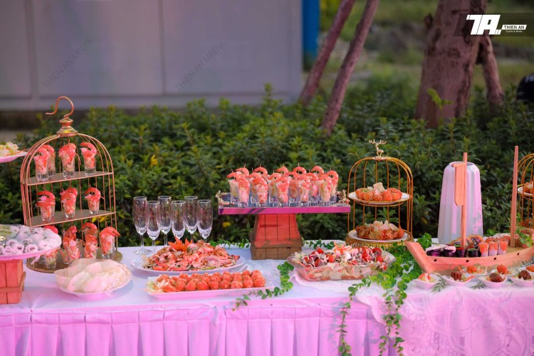 Gala Dinner to celebrate the 29th Anniversary of Tay Ho Group