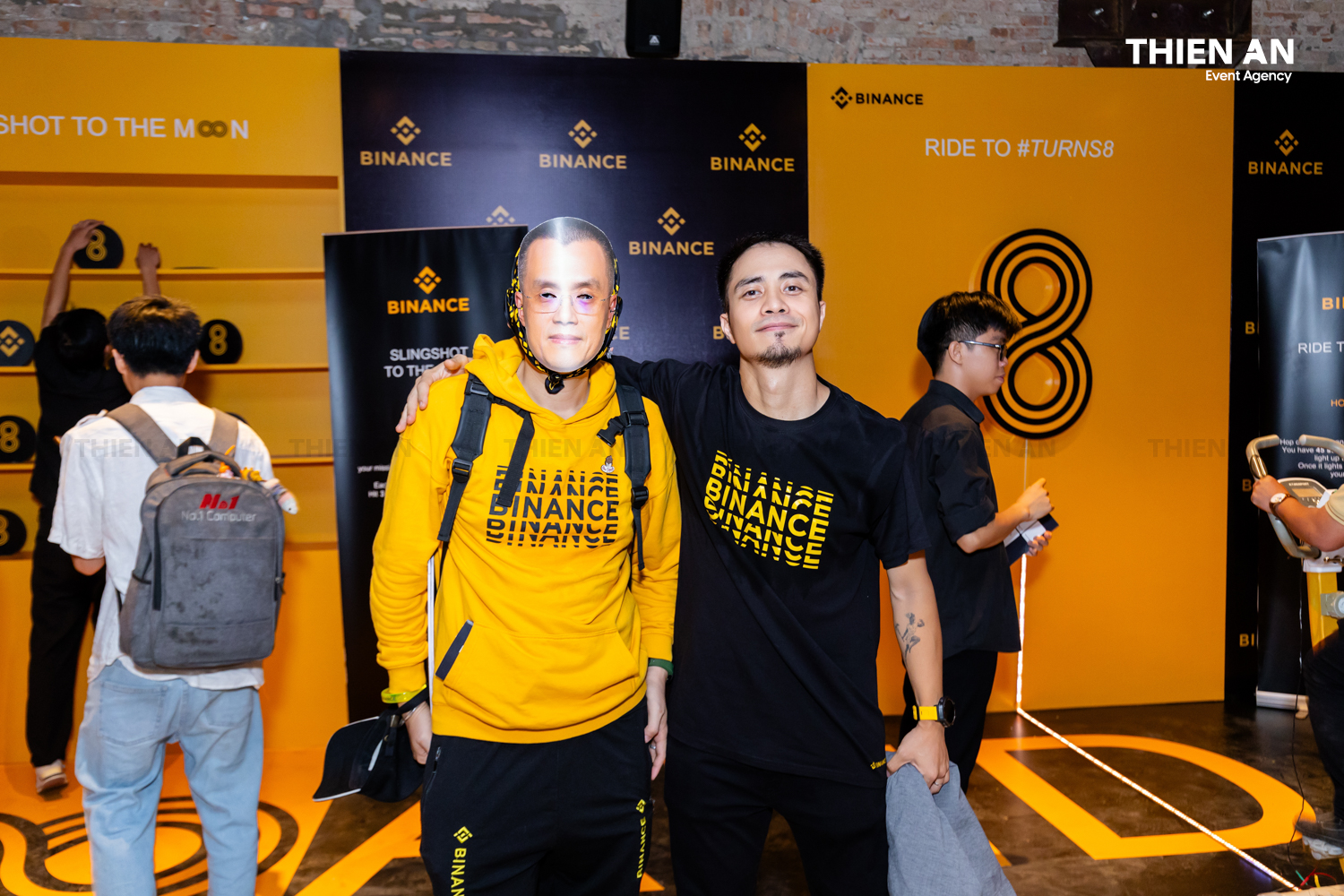 BINANCETURNS8 - INFINITY GLOW CELEBRATION