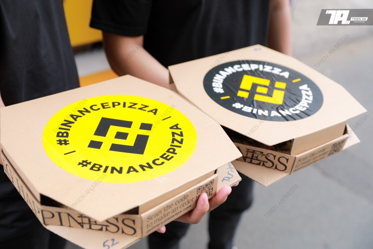 binance-pizza-day-10.jpg