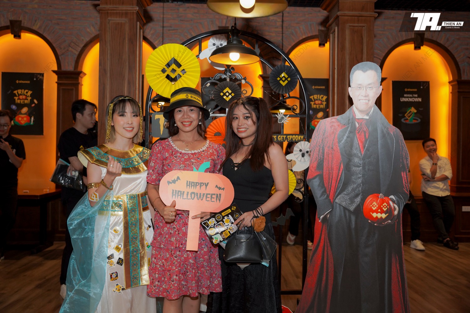 Halloween Meetup - Binance