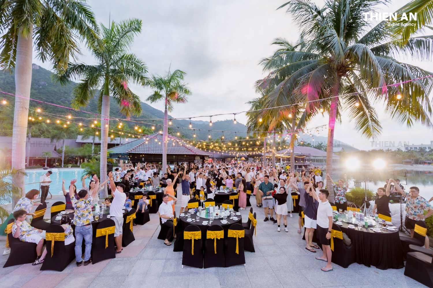 ÁNH HỒNG FOOD COMPANY TRIP - WELCOME PARTY: SLAY ALL NIGHT