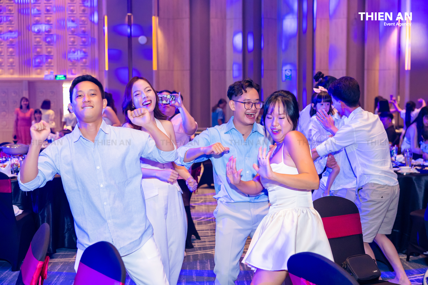 COMPANY TRIP ÁNH HỒNG FOOD GALA NIGHT