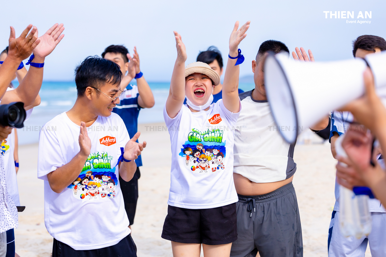 ÁNH HỒNG FOOD COMPANY TRIP - TEAMBUILDING: BORN TO GOAL