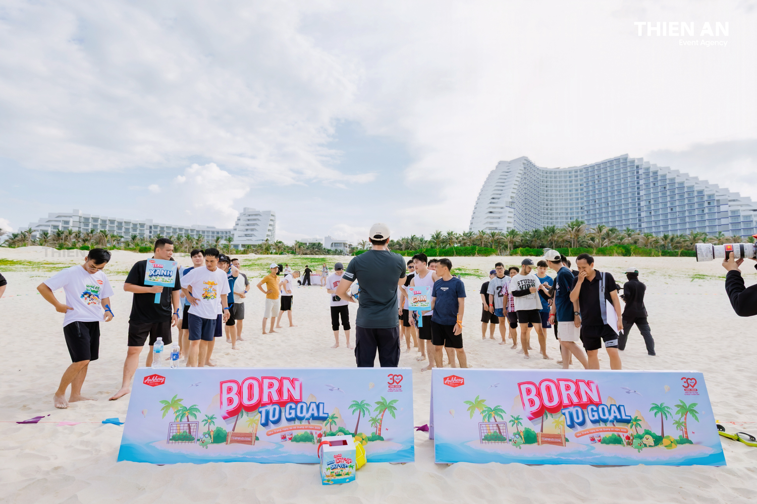 ÁNH HỒNG FOOD COMPANY TRIP - TEAMBUILDING: BORN TO GOAL