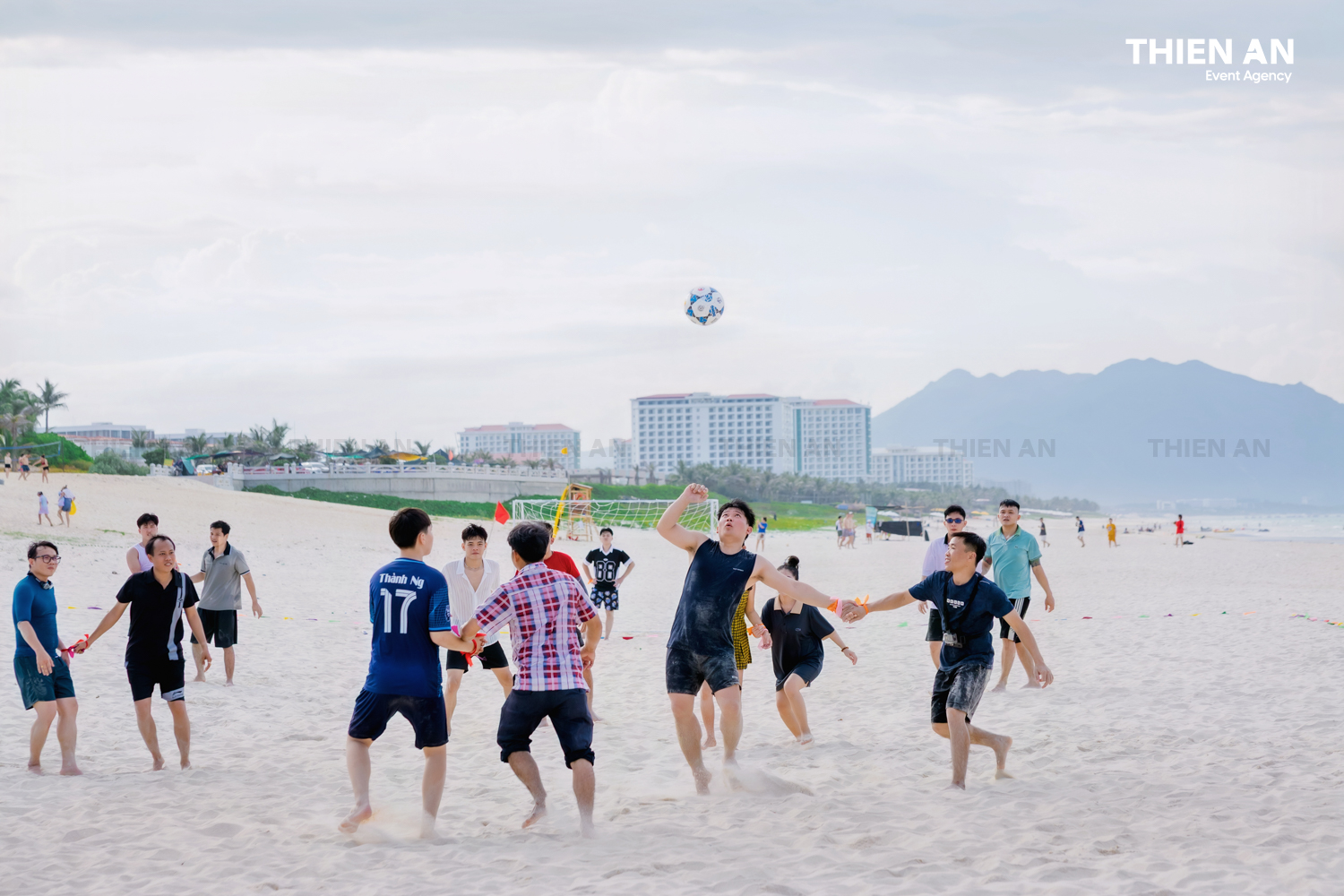 ÁNH HỒNG FOOD COMPANY TRIP - TEAMBUILDING: BORN TO GOAL