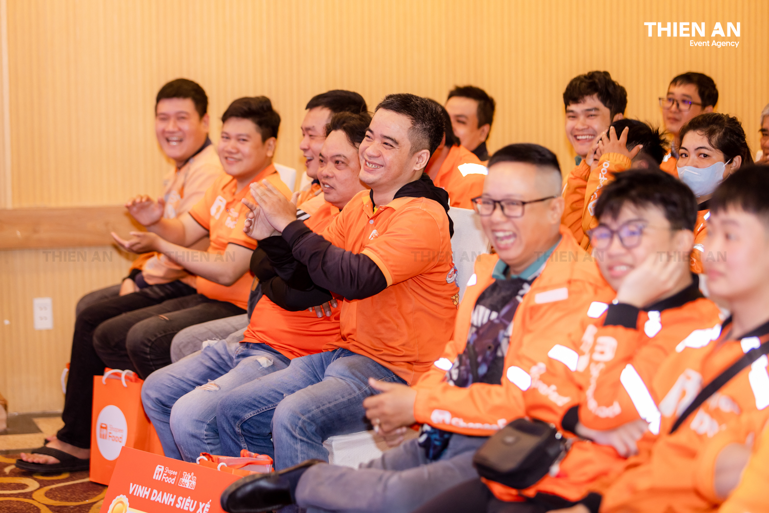 ShopeeFood Tri Ân Bác Tài -  Hành Trình Phố Cam Rực Rỡ