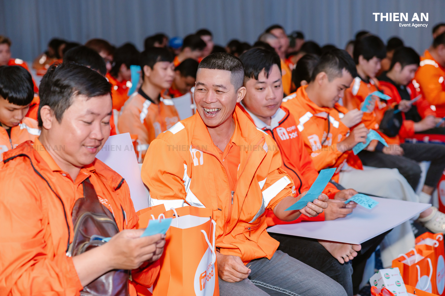 ShopeeFood Tri Ân Bác Tài -  Hành Trình Phố Cam Rực Rỡ