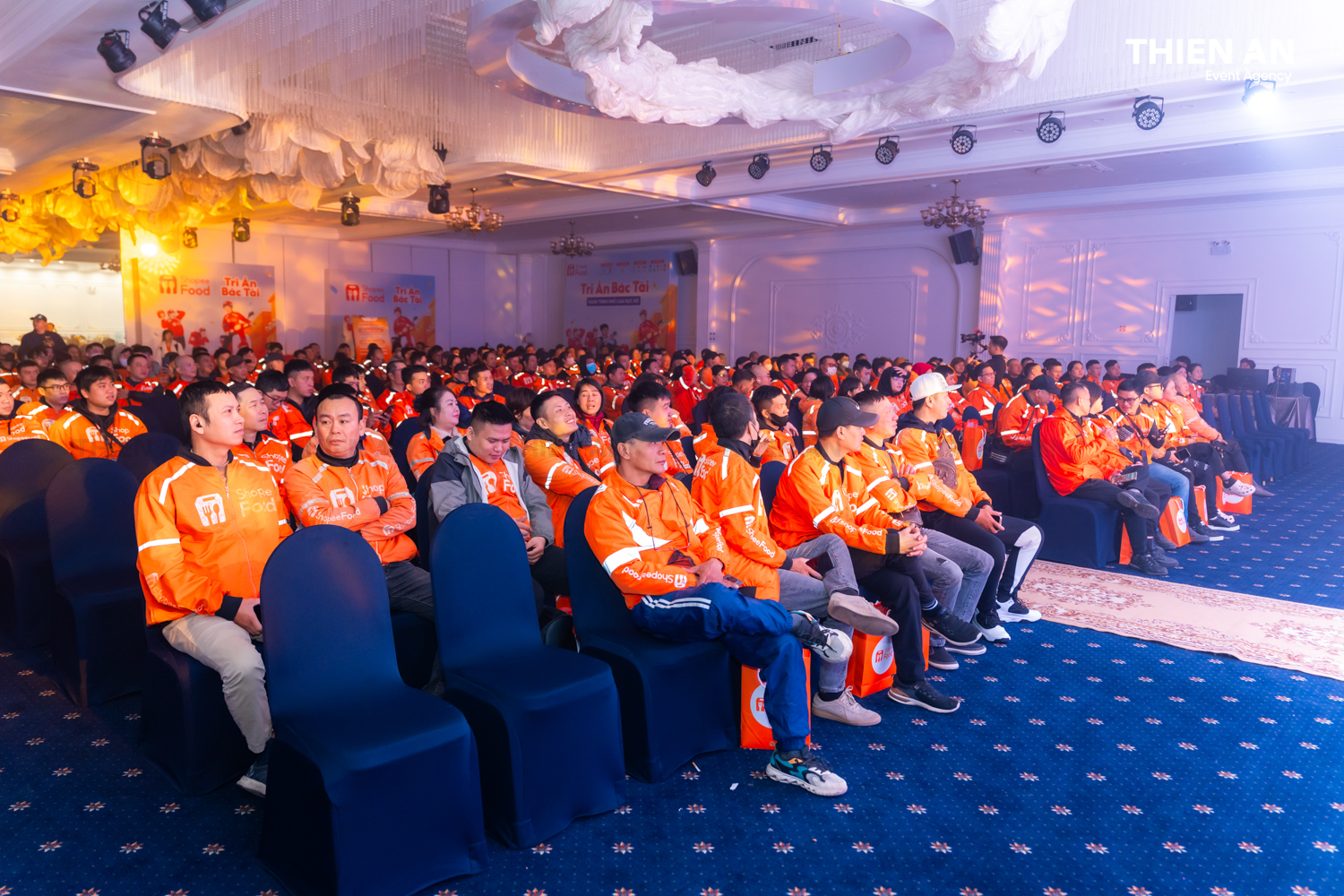 ShopeeFood Tri Ân Bác Tài -  Hành Trình Phố Cam Rực Rỡ