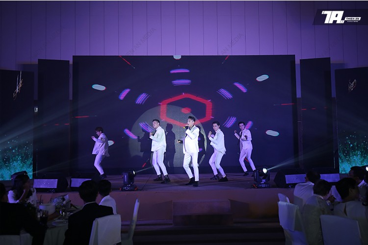 White Gala Dinner - Doctor Mezo