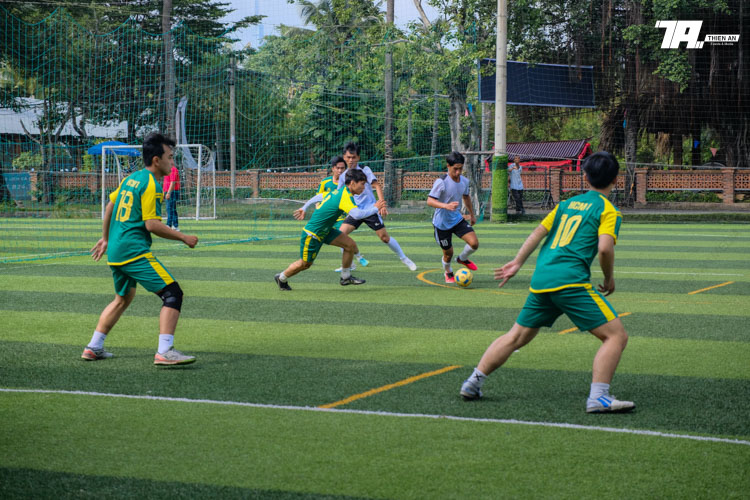 Jollibee's Sport Day
