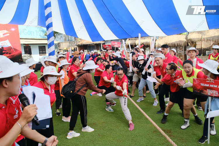 Jollibee's Sport Day