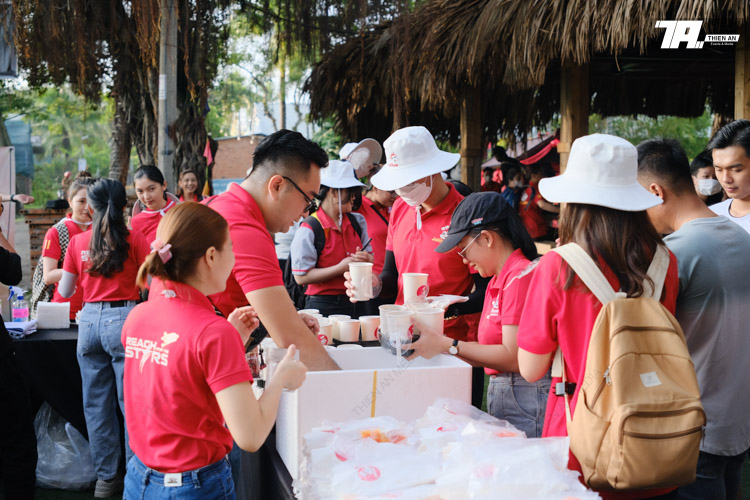 Jollibee's Sport Day