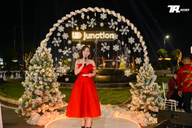 iDJunction - Merry Christmas Filled with Love